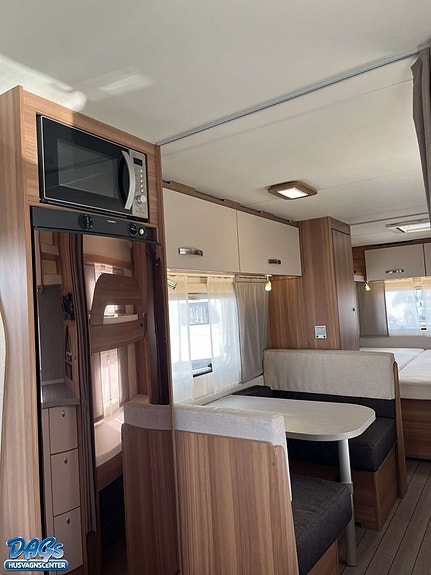 Weinsberg 740 UDF  Ice Edition 9 of 15