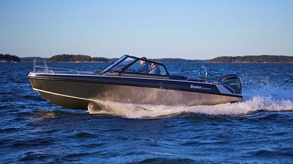 Buster Magnum, F225, 2-års fri service vid köp nu! 3 of 5