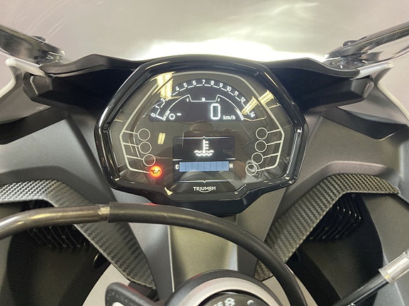 Triumph Daytona 660 - Alternativ 1 MC 22 of 23