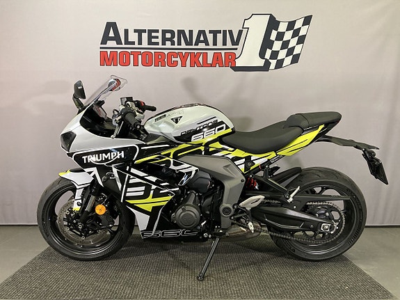 Triumph Daytona 660 - Alternativ 1 MC 2 of 5