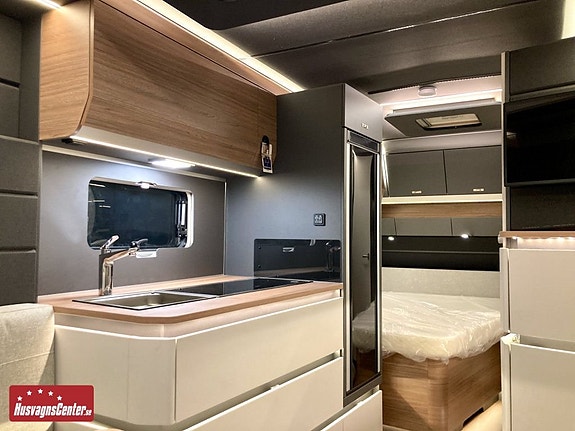 Knaus AZUR 500 FU 13 of 17