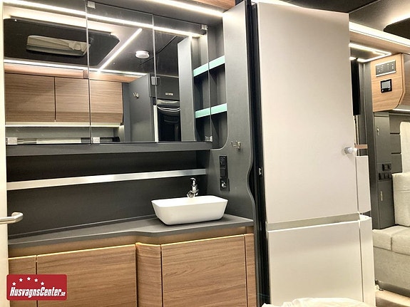 Knaus AZUR 500 FU 8 of 17