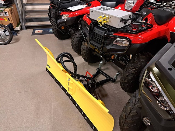 -- 150 Vikplog Hydraulisk Atv 2 of 4