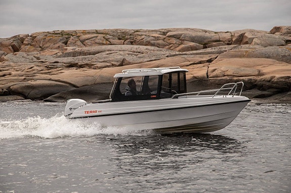 ”NYHET” Terhi 480 Cabin -2025 med ny Suzuki eller Tohatsu.