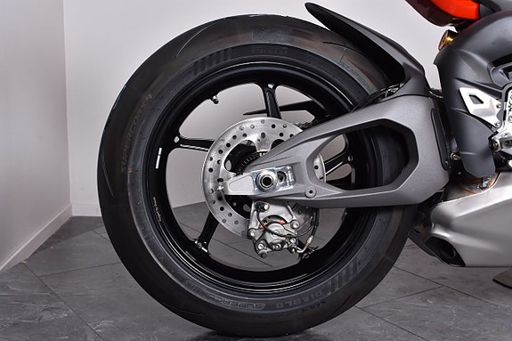 Ducati Panigale V4 S SPARA 36 100KR / Omg lev! 11 of 17