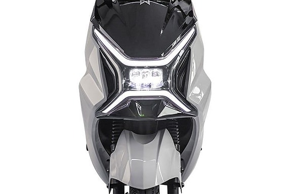 LV LX01 Grand Touring 4 of 7