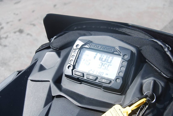 Polaris Pro-Rmk 850 155-237 mil-1195:-/mån 3 of 4