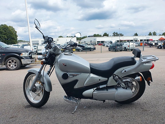 CFMOTO V5. 3 of 4