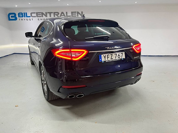 Maserati Levante 7 of 28