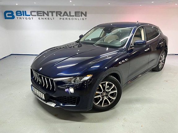 Maserati Levante 3 of 5