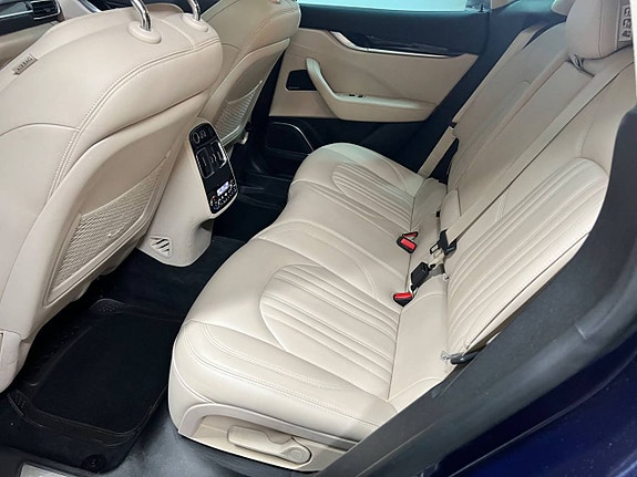 Maserati Levante 15 of 28