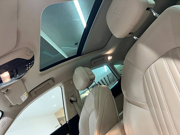 Maserati Levante 25 of 28