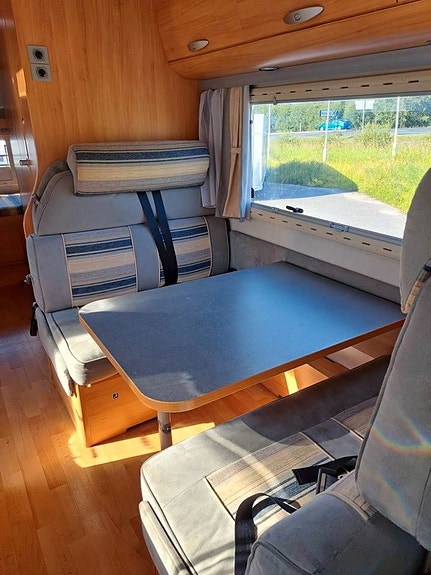 Adria A 690 DK Våningssäng + Alkov 6 of 30