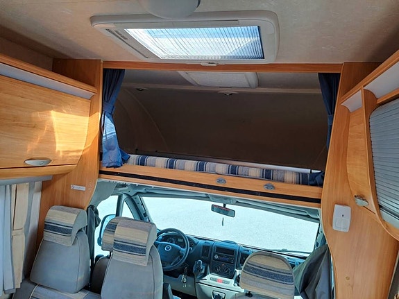Adria A 690 DK Våningssäng + Alkov 9 of 30