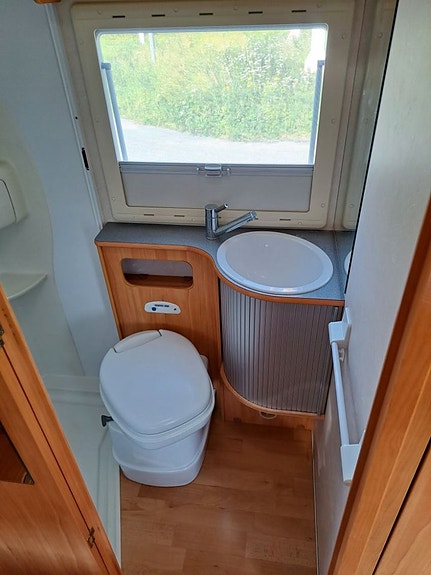 Adria A 690 DK Våningssäng + Alkov 26 of 30