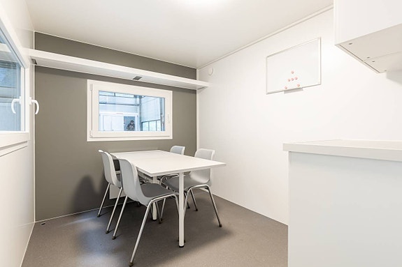 Arnpro rastvagn 6P Comfort med förbränningstoalett.