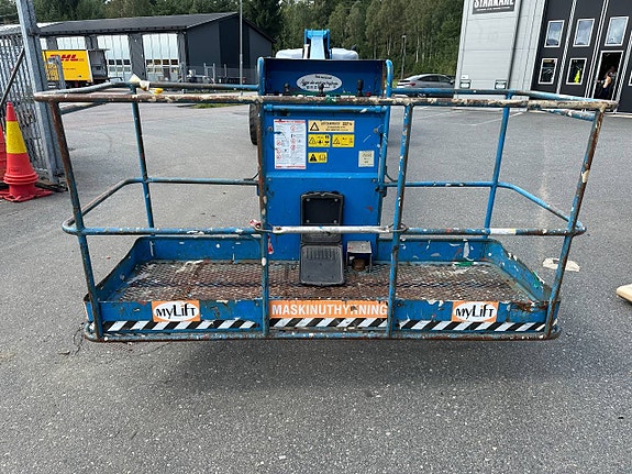 Bomlift Diesel Genie S85 7 of 9