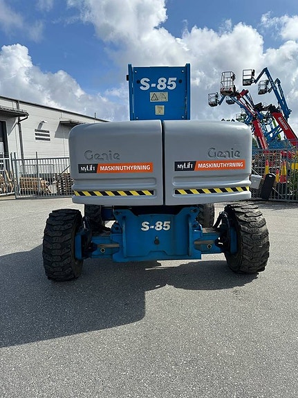 Bomlift Diesel Genie S85 6 of 9