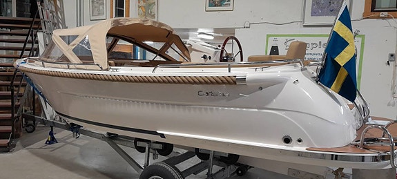 Carisma 600 Tender, finns att se i sjön, & i Säve 7 of 7