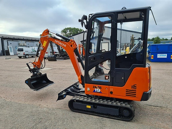NY  HITACHI ZX19-6 2ton 2026  TILT & 3st SKOPOR  335.000:- 4 of 9