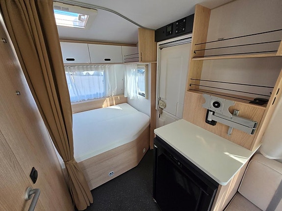 Adria Aviva 422 PY Dubbelbädd 11 of 16
