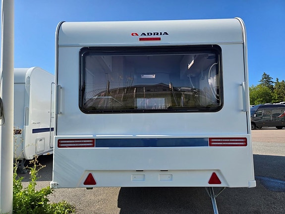 Adria Aviva 422 PY Dubbelbädd 3 of 16
