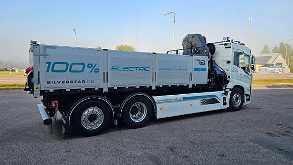 NY! Volvo Electric Tipp & Kran med HIAB 232 EL 4 of 9