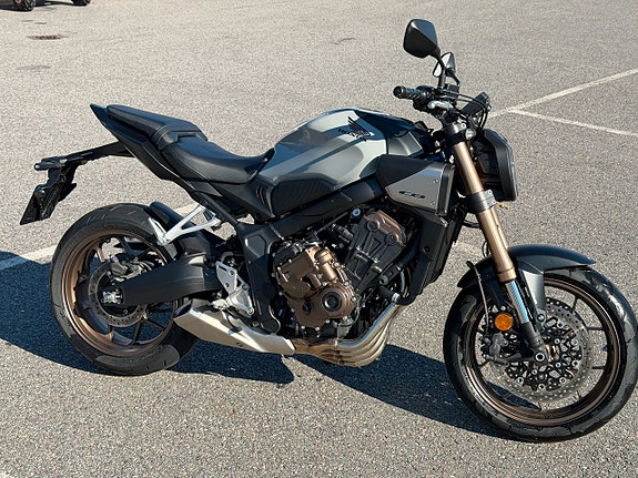 Honda CB 650 R E-Clutch *DEMO*