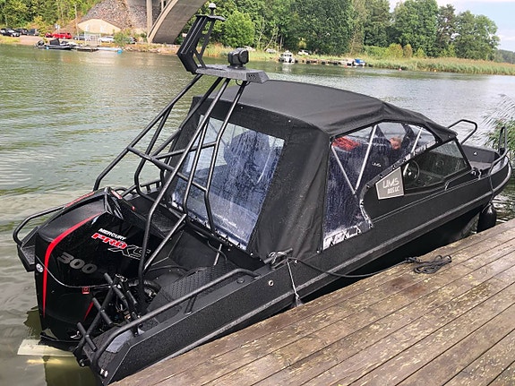 UMS 805DC med Mercury 200 ProXS - MAFFIG BOWRIDER PÅ 8M 12 of 12