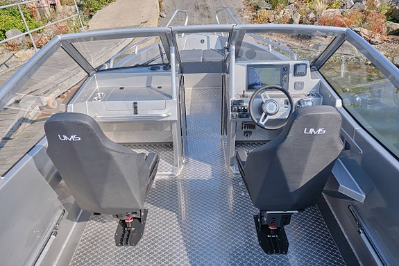 UMS 805DC med Mercury 200 ProXS - MAFFIG BOWRIDER PÅ 8M 6 of 12