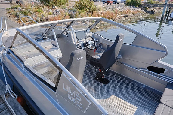 UMS 805DC med Mercury 200 ProXS - MAFFIG BOWRIDER PÅ 8M 5 of 12