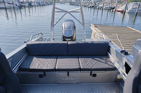 UMS 805DC med Mercury 200 ProXS - MAFFIG BOWRIDER PÅ 8M 8 of 12