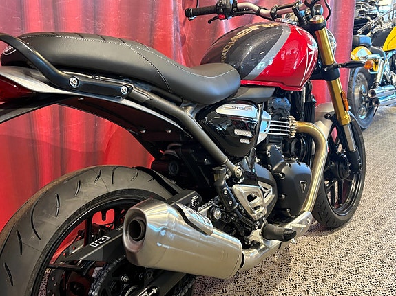 Triumph SPEED 400 *VI SÄLJER VÅR DEMO* 3 of 8