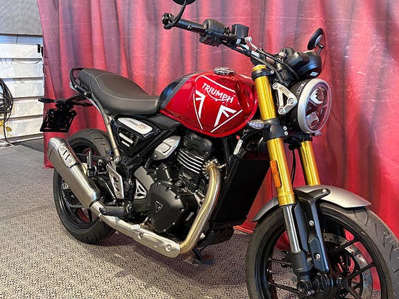 Triumph SPEED 400 *VI SÄLJER VÅR DEMO* 2 of 8