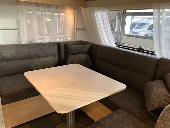 Adria Adora 502 UL / Alde / Långbäddar / Panorama fönster / 6 of 14