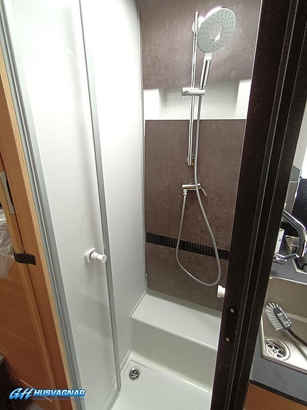 Adria Coral Plus 670 SL Alde, Automat 7 of 12