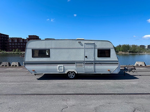 Cabby 550 F2A Dubbelbädd 2 of 14