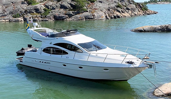 Azimut 42 Fly