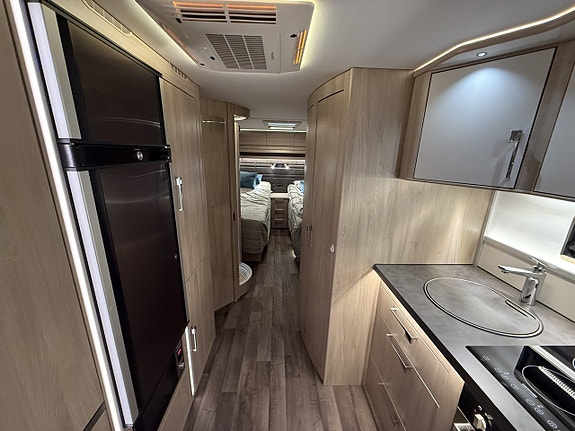 Kabe Imperial 780 DGLE KS 16 of 21