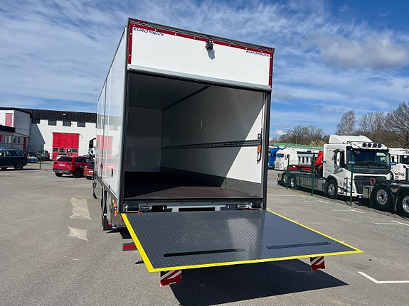 Volvo FM11 330 Skåp Öppningsbarsida MKT Utrustning 18 Pall 6 of 12
