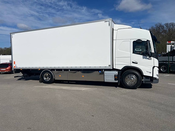 Volvo FM11 330 Skåp Öppningsbarsida MKT Utrustning 18 Pall 5 of 12