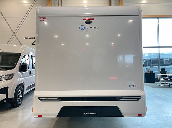 Sun Living S 75 SL B-körkort / 5 bältade platser / Automat 165hk / Taksäng 3 of 25