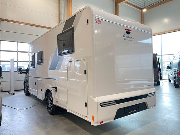 Sun Living S 75 SL B-körkort / 5 bältade platser / Automat 165hk / Taksäng 4 of 25