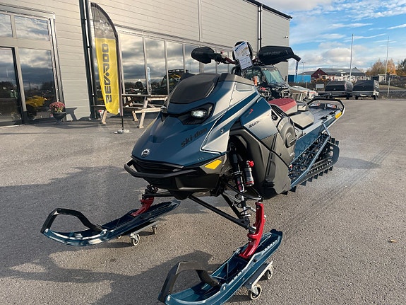 Ski-Doo Summit Expert 165" 850 E-Tec Turbo R HUB 10.25" 2025 Spara 27000:- Kampanj 5 of 6