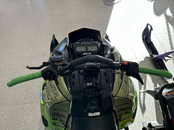 Arctic Cat M 8000 3 of 5