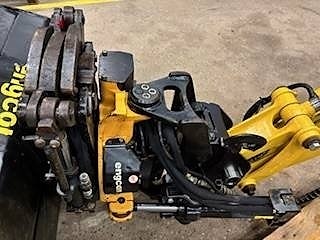 Komatsu PC55MR-5 4 of 5