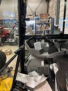 Komatsu PC55MR-5 7 of 8
