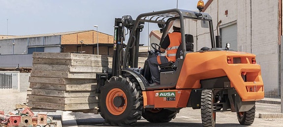 AUSA C251Hx4 motviktstruck dieseltruck 2 of 2