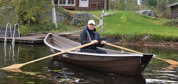 Suvi Finsk snabb och smidig roddbåt 2 of 7