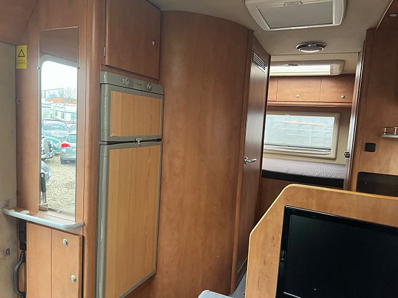 Carthago 690 Mercedes Benz Rymlig Kvalitets husbil 26 of 27